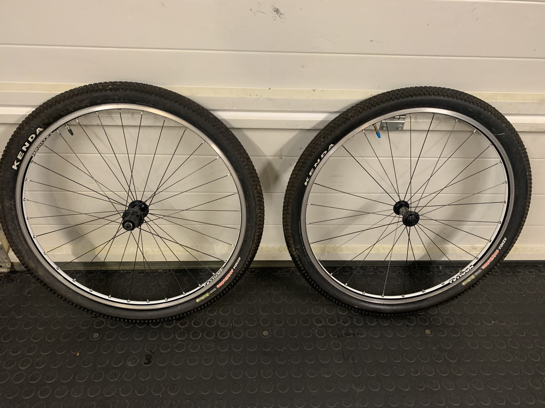 891125DB-DA0E-4518-9E92-0B8AA05ACF5A