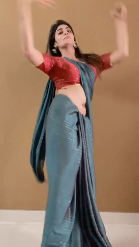 [Image: Serial-actress-nimi-navel-show-mp4-snaps...19-999.jpg]