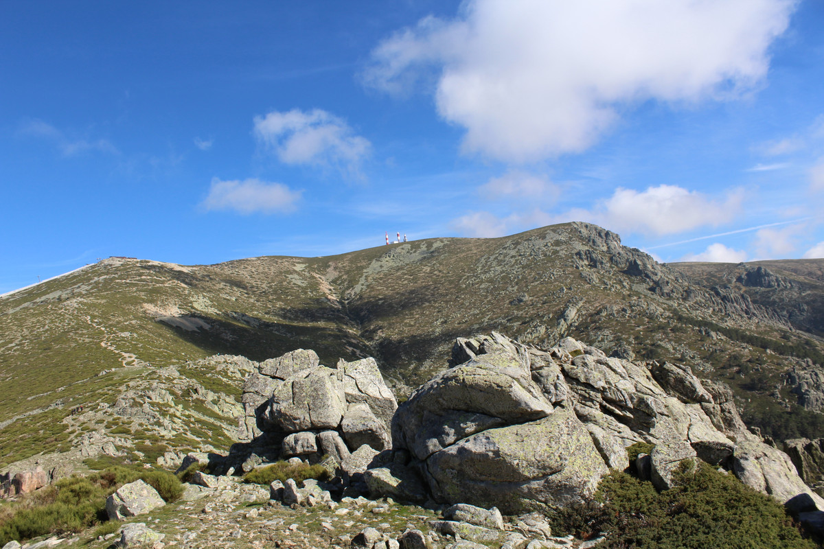 La-Barranca-15-la-bola-del-mundo-desde-las-cabrillas