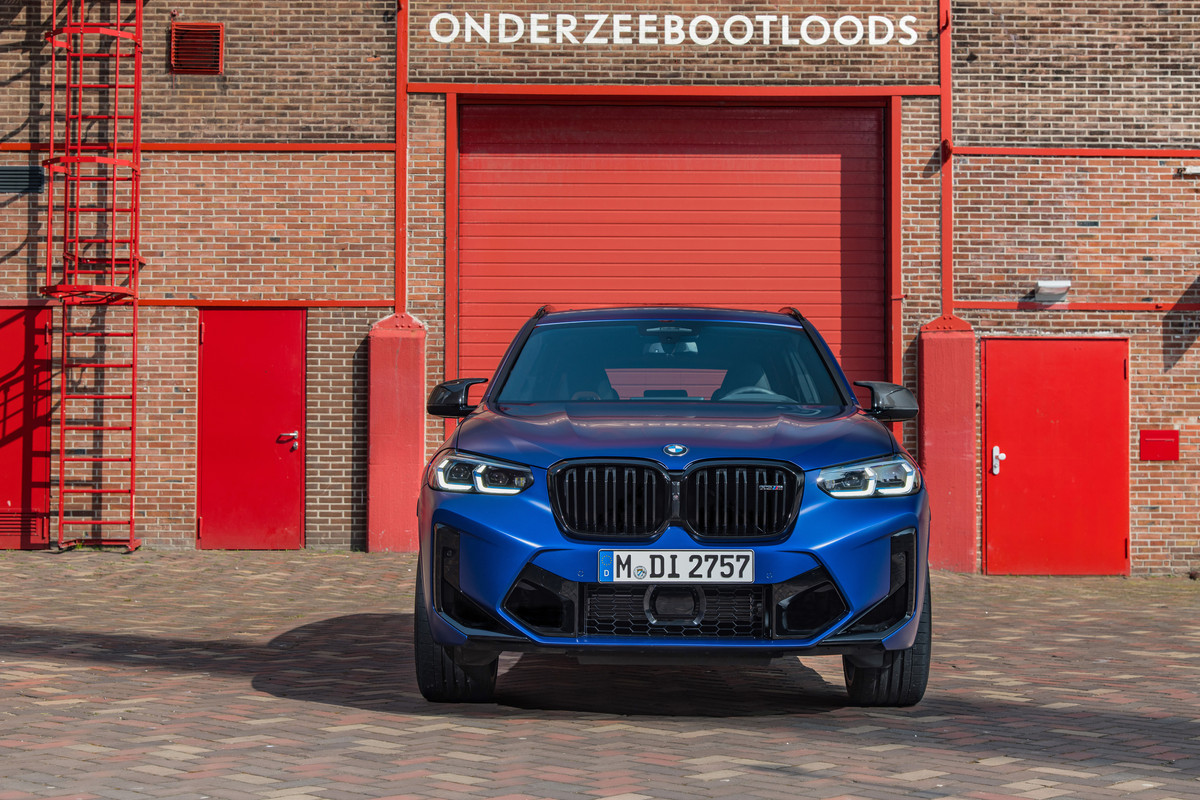 P90423899_highRes_the-new-bmw-x3-m-com