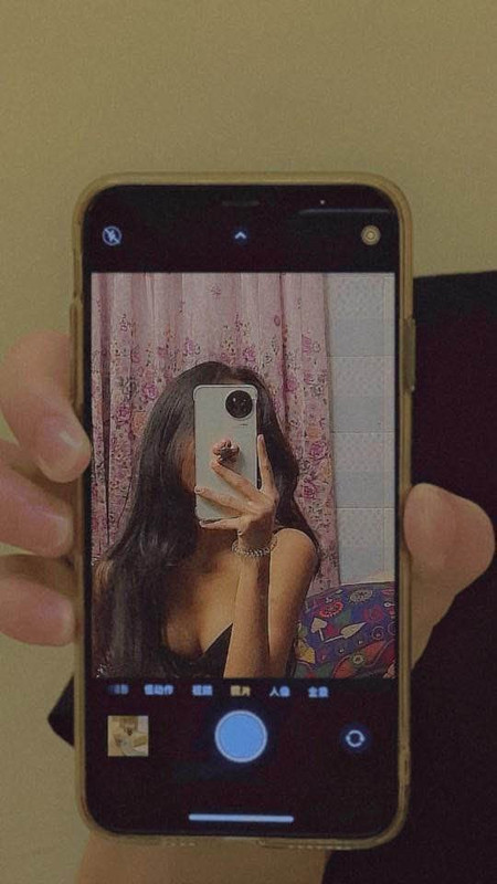 photo 6109135832741957741 y