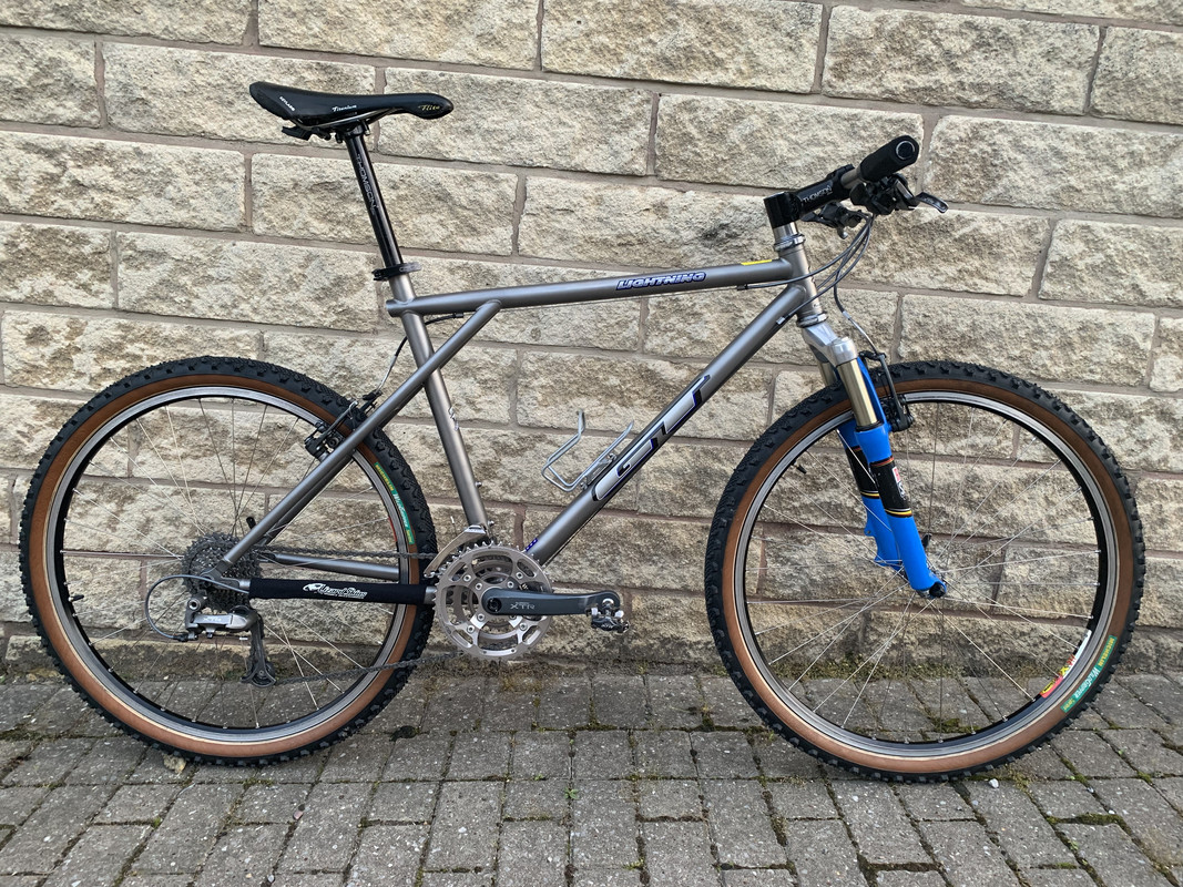 1ADE368A-2DE5-4B2B-8294-59EFB0486000