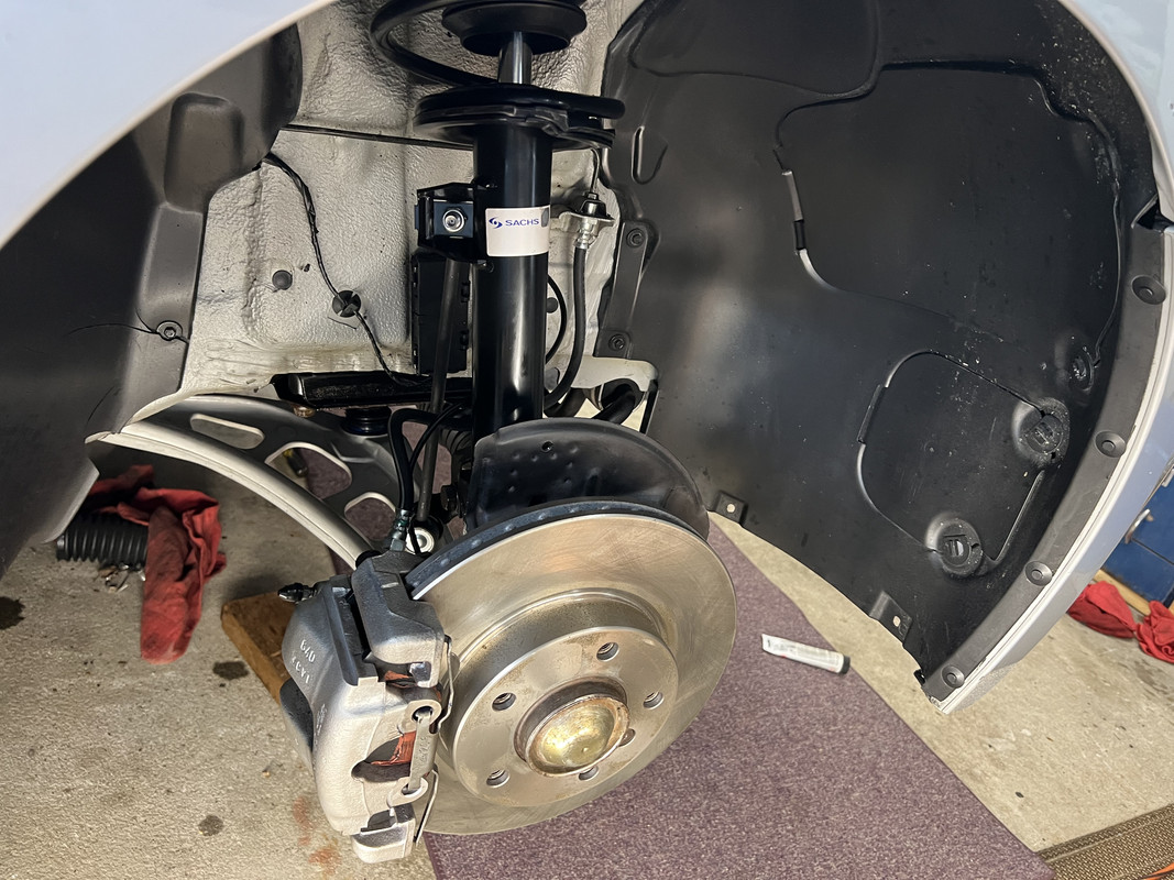 B22BEEAF-AD08-40CD-91B2-8D96F24F4229