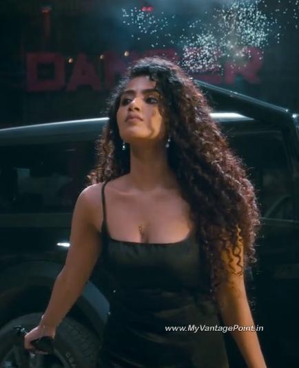 67-Anupama-Parameswaran-as-Lilly-Joseph-in-the-movie-Tillu-Square-2024
