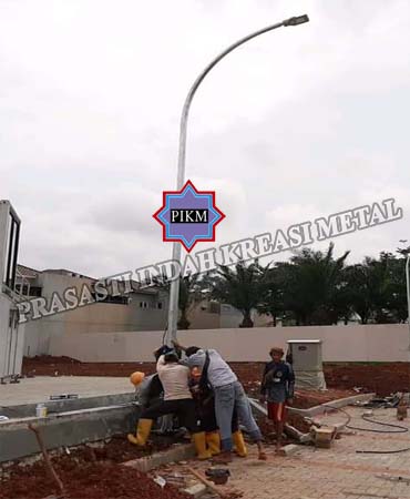 Tiang Pju Antik,Jual Tiang Pju Oktagonal Decorative Solar Cell