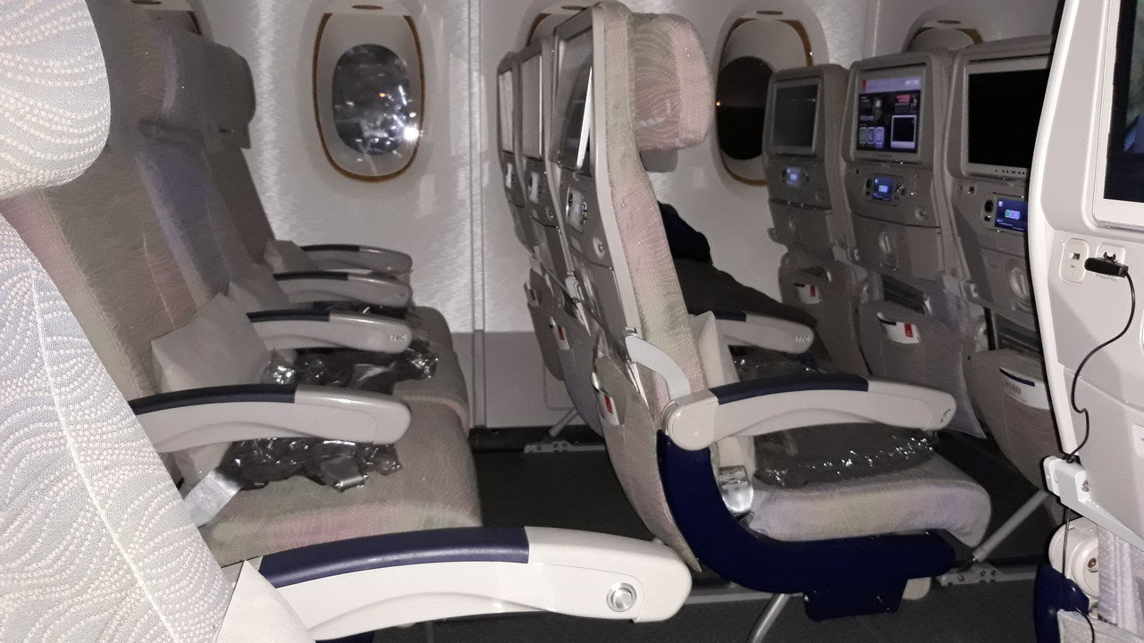 On board Emirates: equipaje de mano, menús, entretenimiento - Foro Aviones, Aeropuertos y Aerolíneas