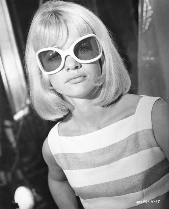 judy geeson029