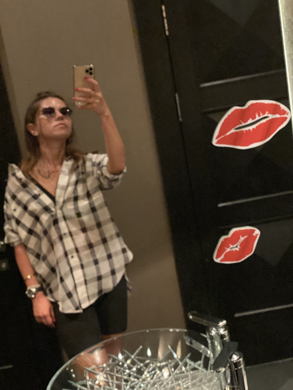 6D47E728-5C7B-496F-90EE-B8A3F491B5C3