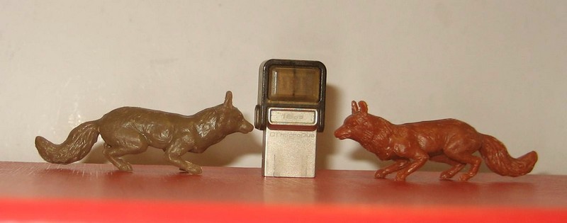 The Domplast Manurba Heinerle old W. Germany animals in my zoo - Page 3 Heinerle-Foxes