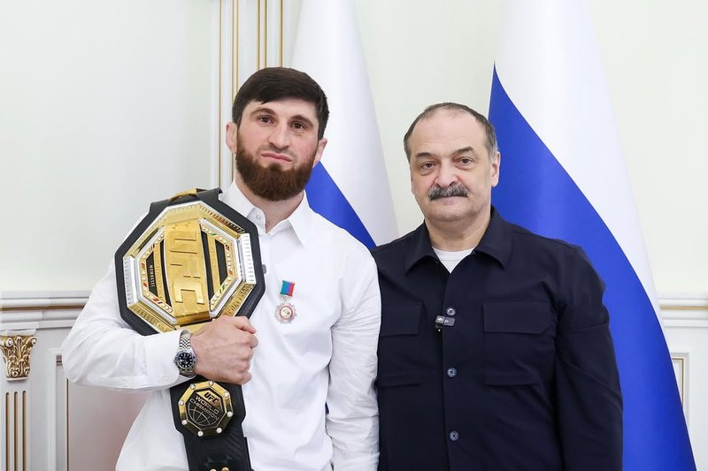 Треньорът на Анкалаев заговори за дебют в тежка категория