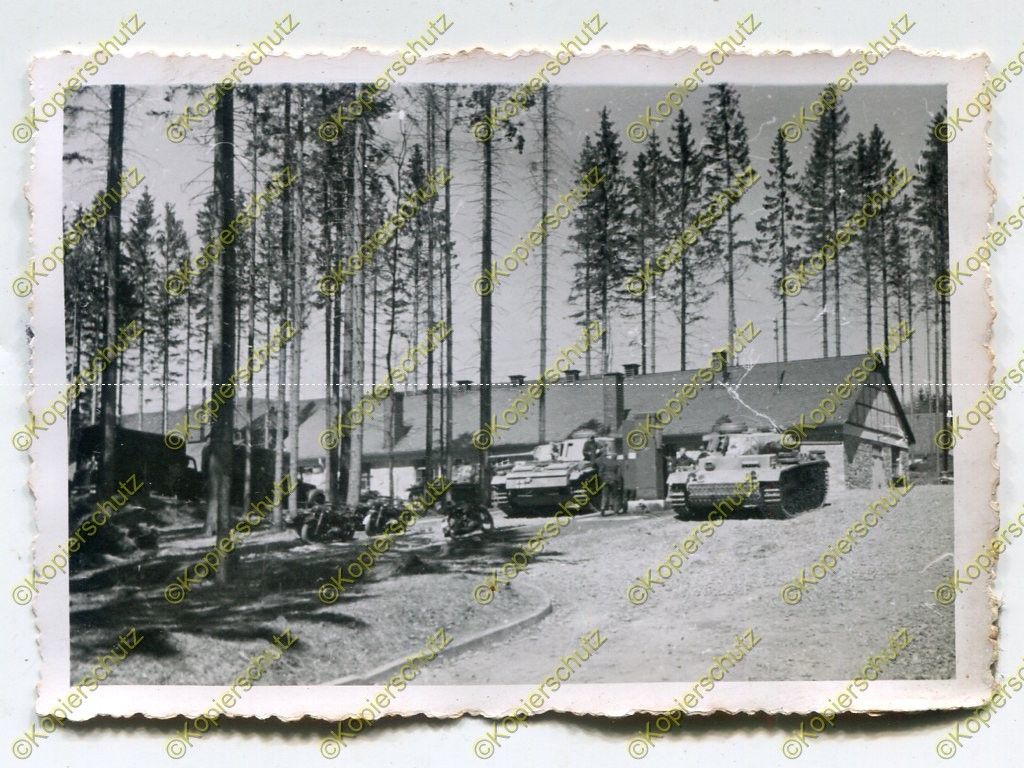 Foto, 2.Panzer-Regiment 2 (Reich), Panzer Instandsetzung in Oran