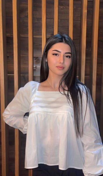 وێنەی سارا ئیدریس