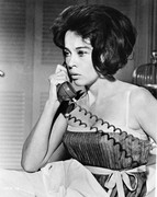 leslie-caron-mc82