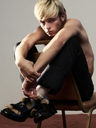 Ross-Lynch-superficial-guys-93