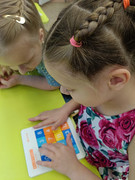 photo 5278479163310411754 y