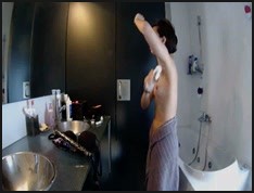 [Image: Voyeur13125121630.jpg]
