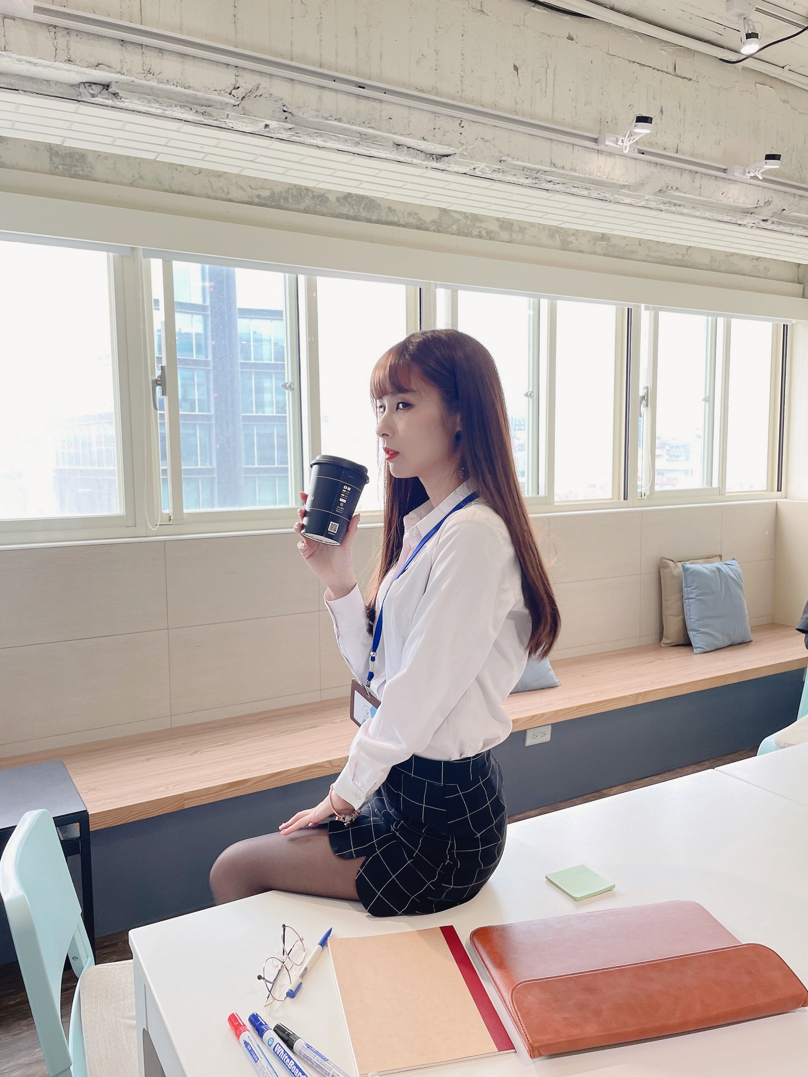 泥泥汝 OL 女郎 B 主题 写真＋视频合集｜高人气职业风作品（350P｜12V｜840MB）插图5