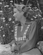 Grace-Kelly-md61