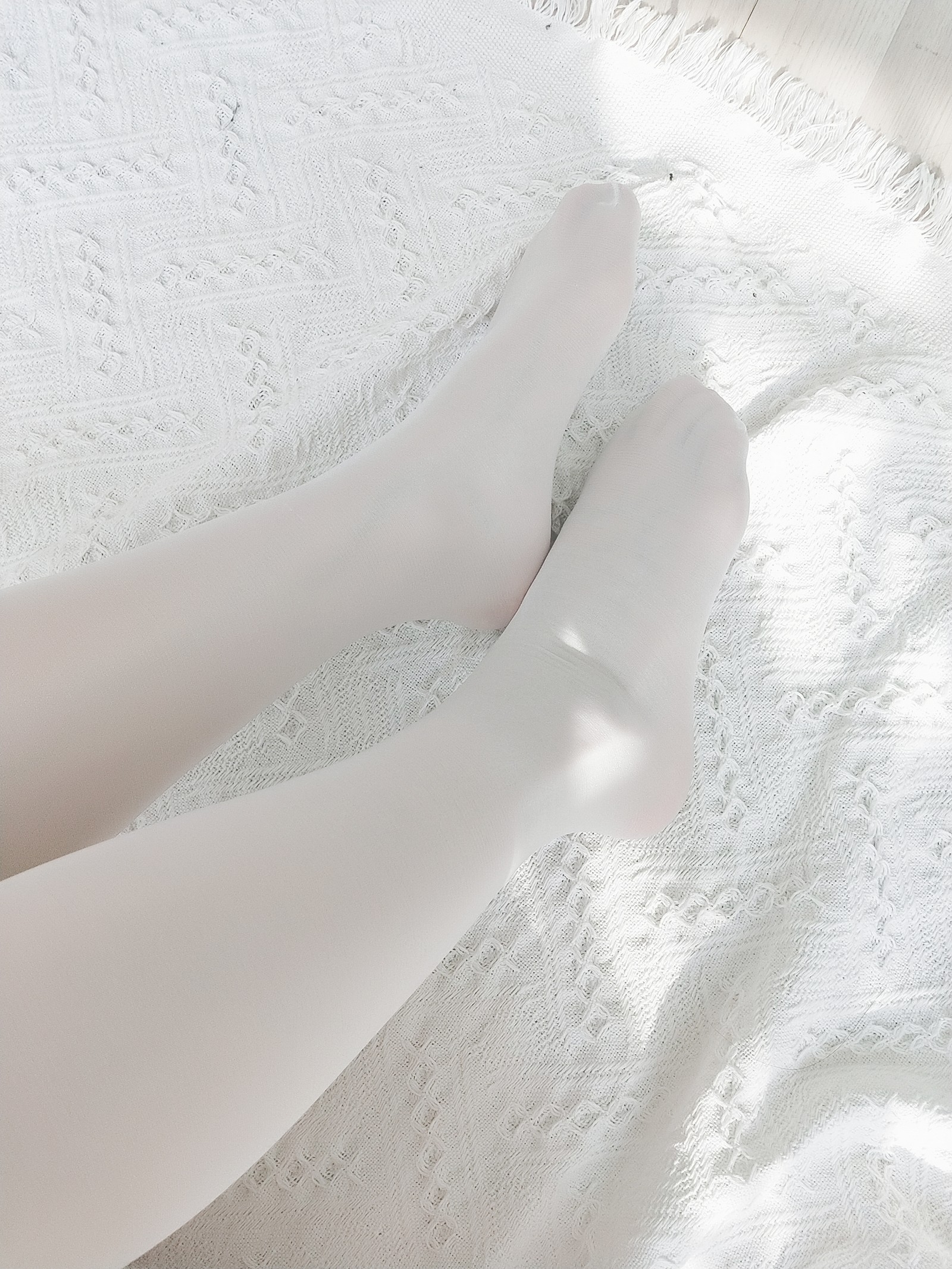 十万珍吱伏特（香川澪）自拍风写真合集｜12P｜30.4MB插图2