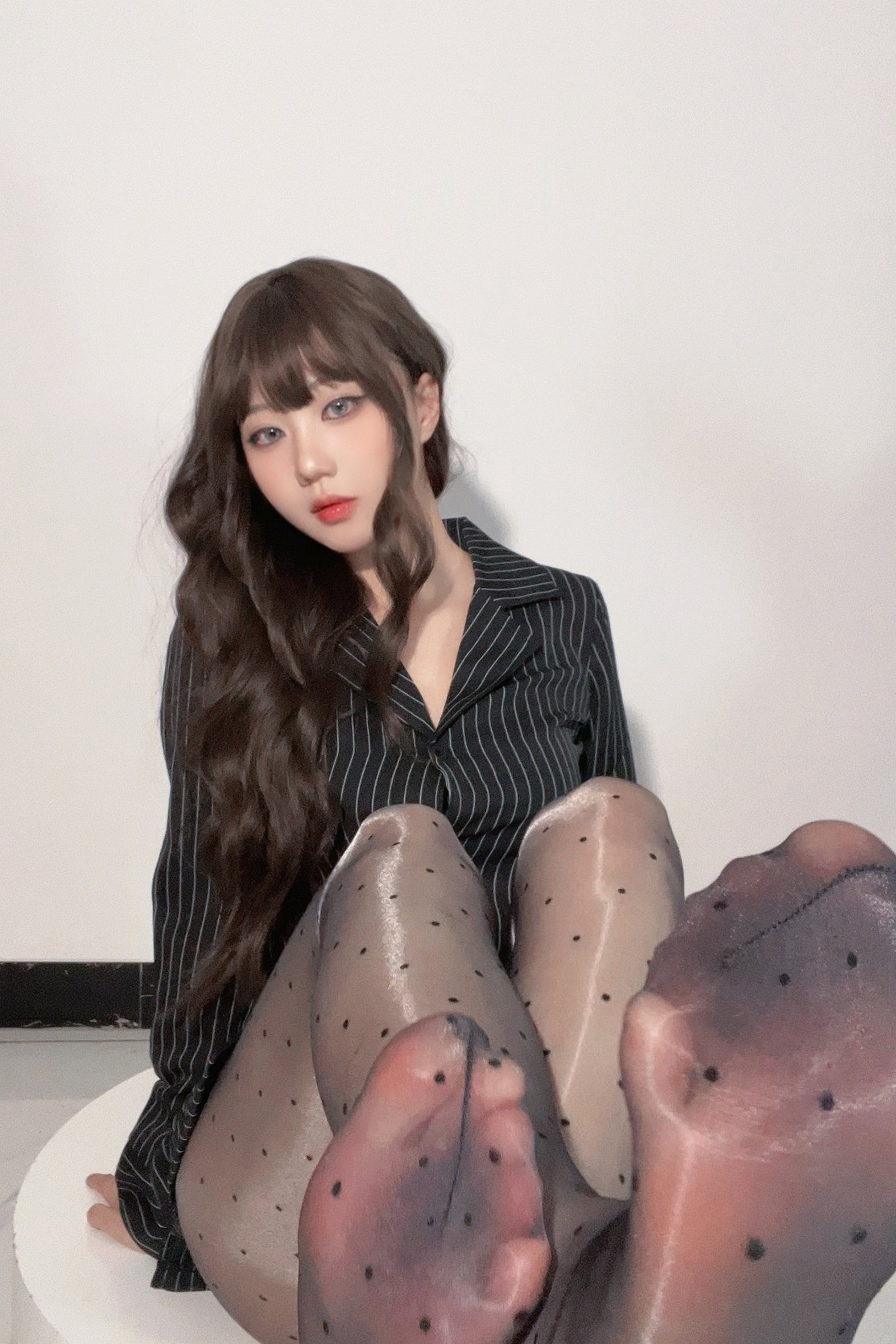 无影喵喵 秘书 Cosplay 写真＋视频合集｜职业制服风高清摄影（98P｜6V｜1.24GB）插图5