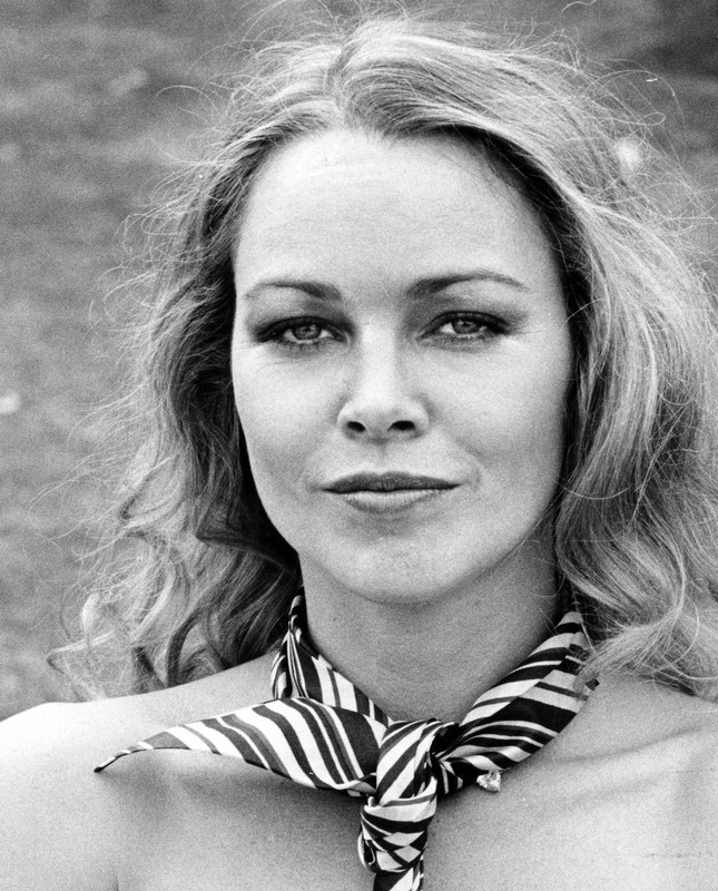 michelle phillips b31