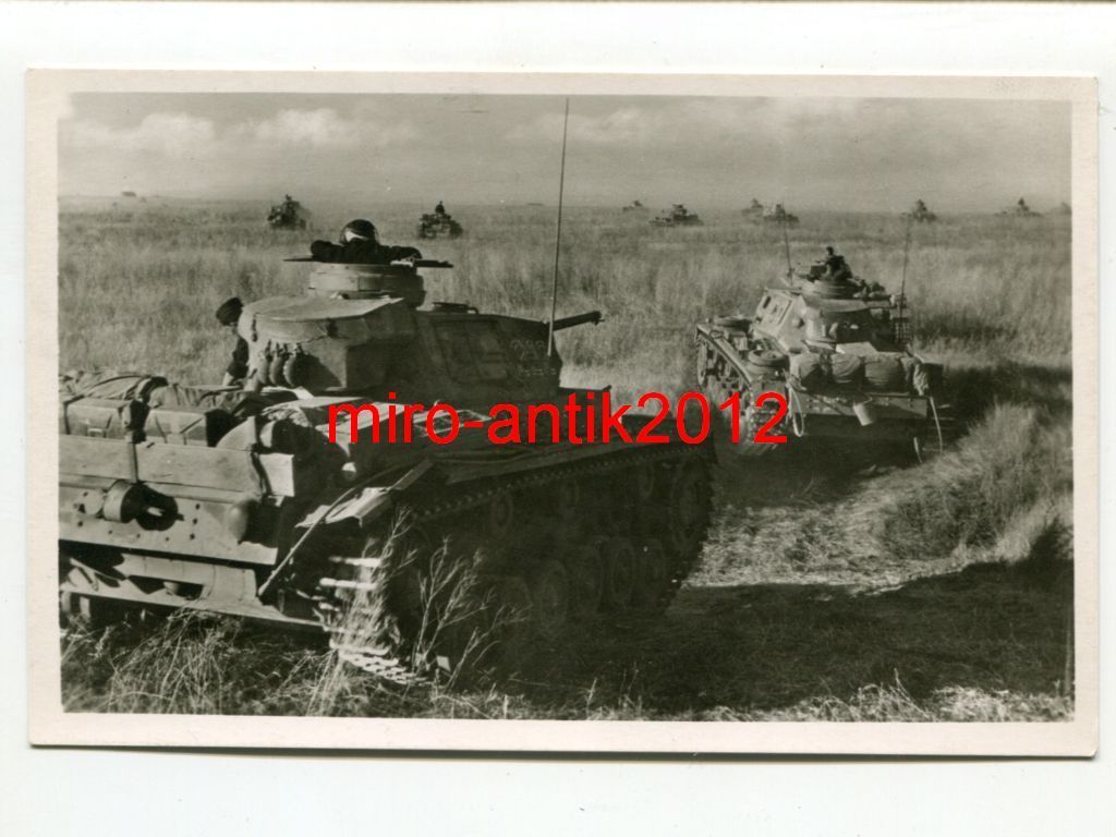 Foto, AK, Panzer bereit für die Schlacht, Russla