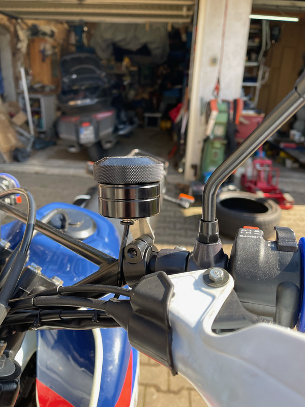 1589D313-FABF-4288-A634-7537FEEBA6DF