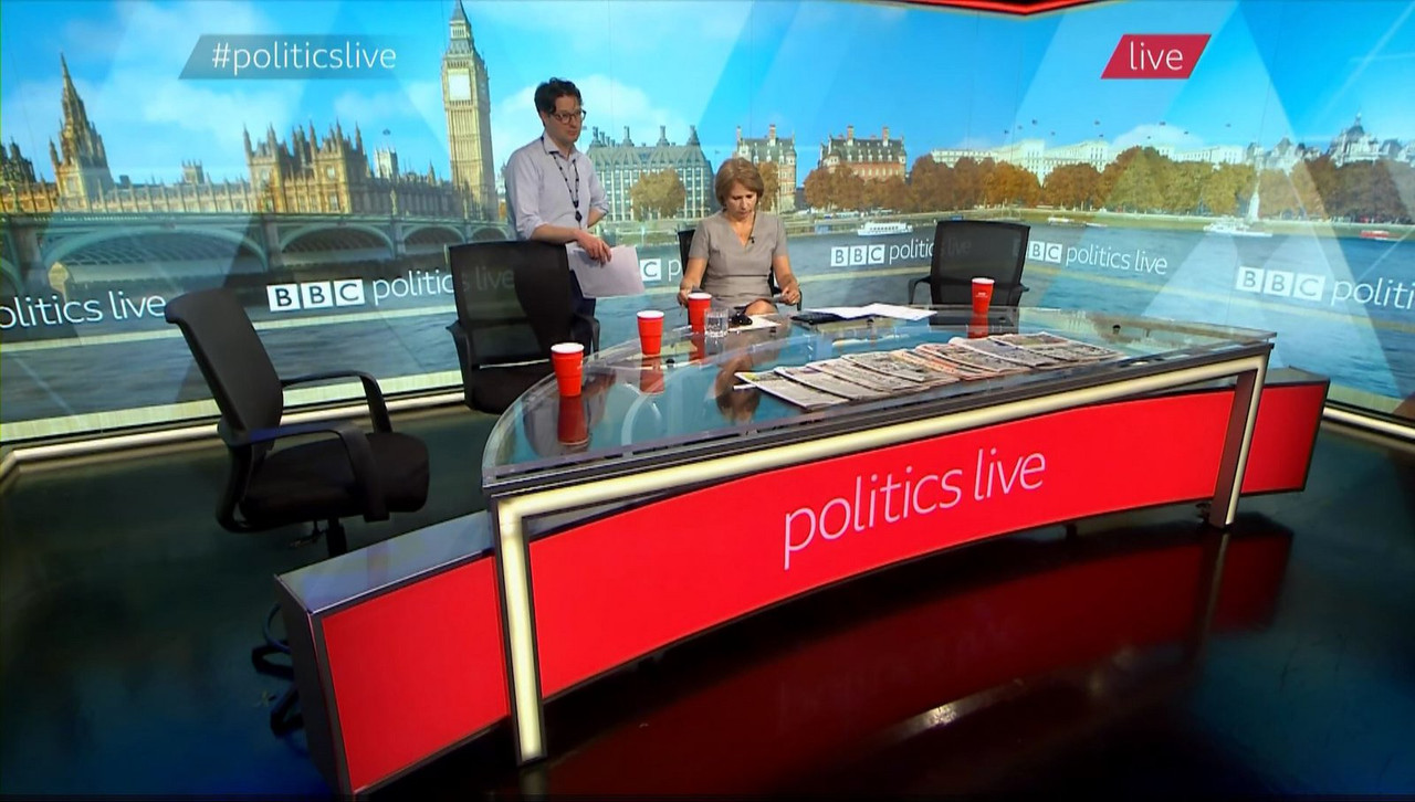 [Image: Pol-Live-PMQ-15-06-22.jpg]