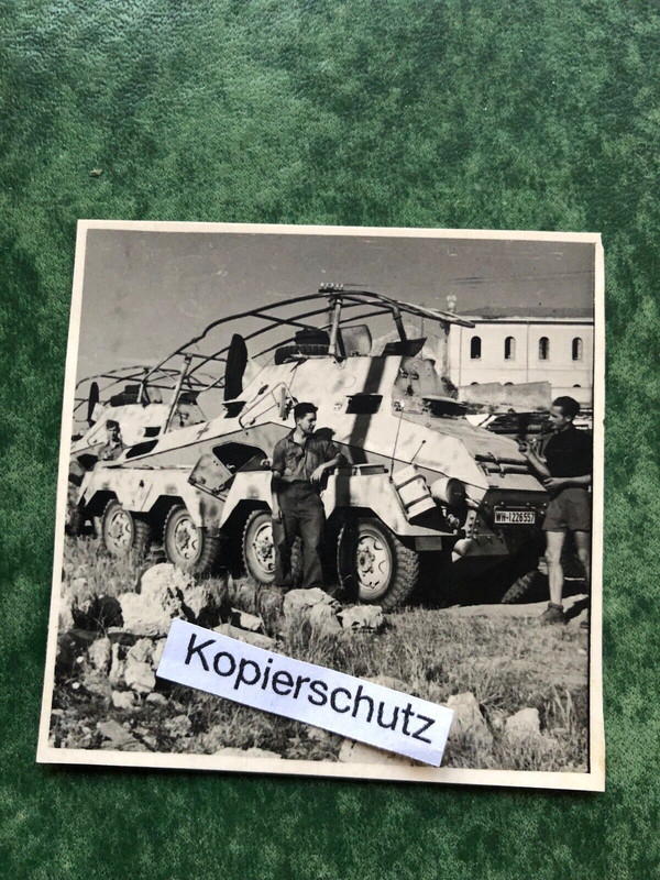 Altes Foto-Panzerspähwagen-Camo-Tarn-Italien-WW2
