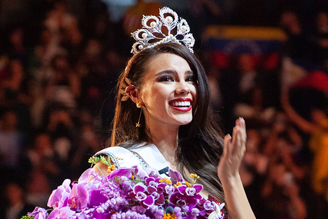 Catriona-Gray-earcuff.jpg