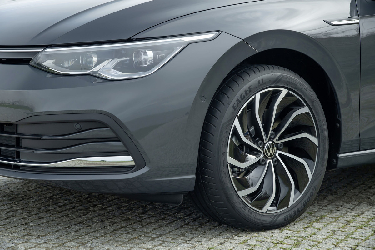 DB2019AU02019_overfull