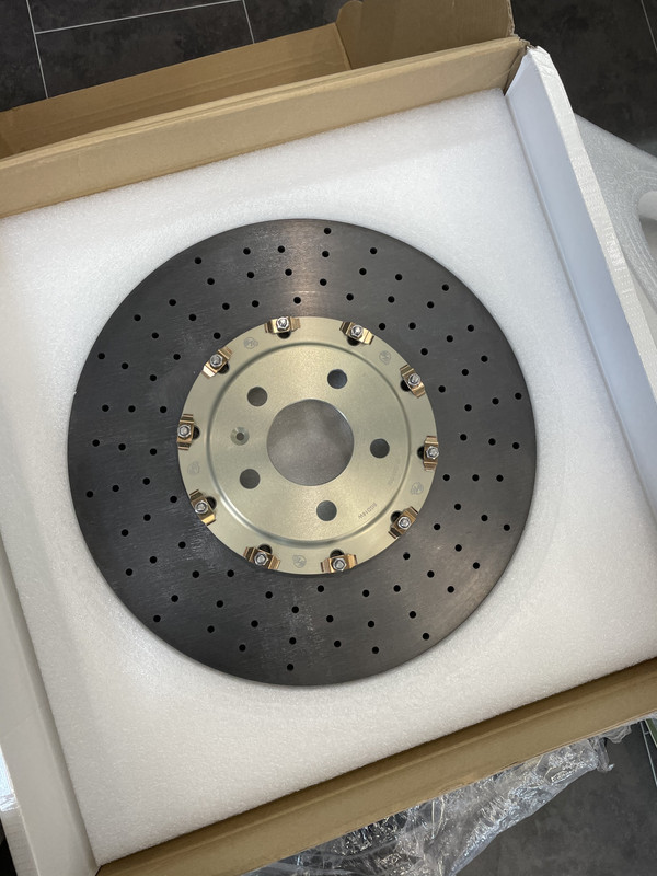 64442659707__54B41C77-9703-453C-8D27-C15DAF4432E4