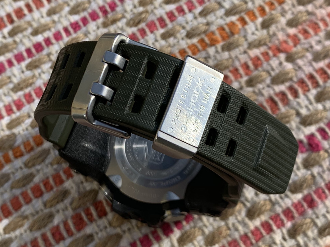 11D16949-2F7F-487C-9923-AC6433F44B8B