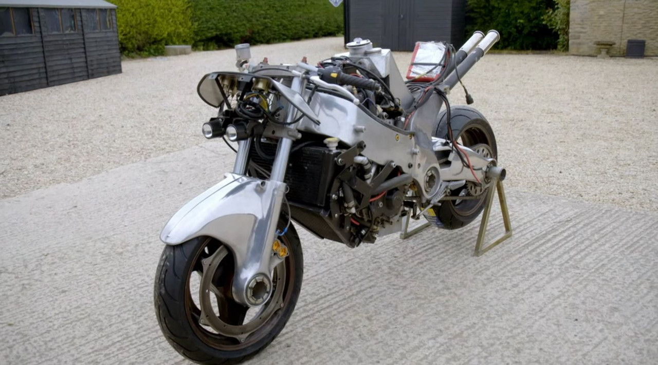 Norton V8