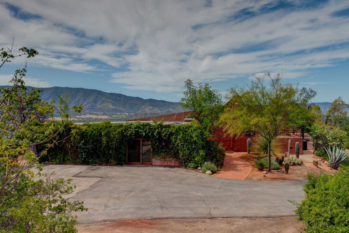 Rodney's old house in Ojai