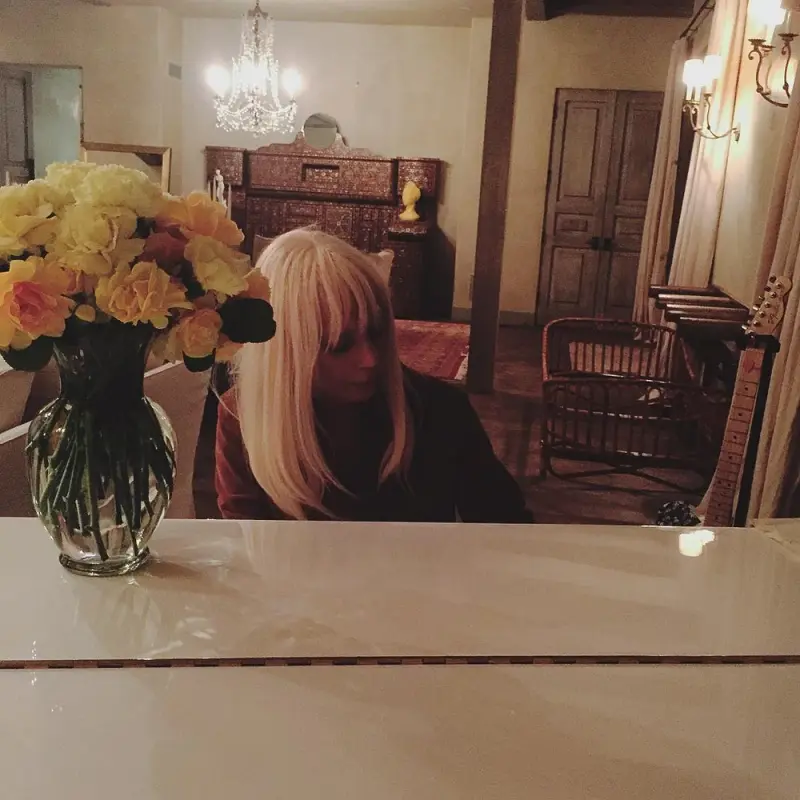 10-21-15-Instagram-001.webp