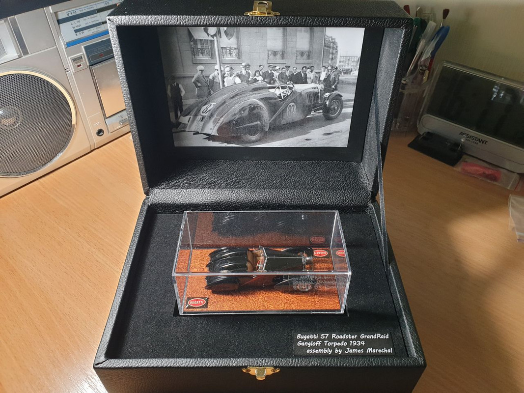 Bugatti Grand Raid (1) box