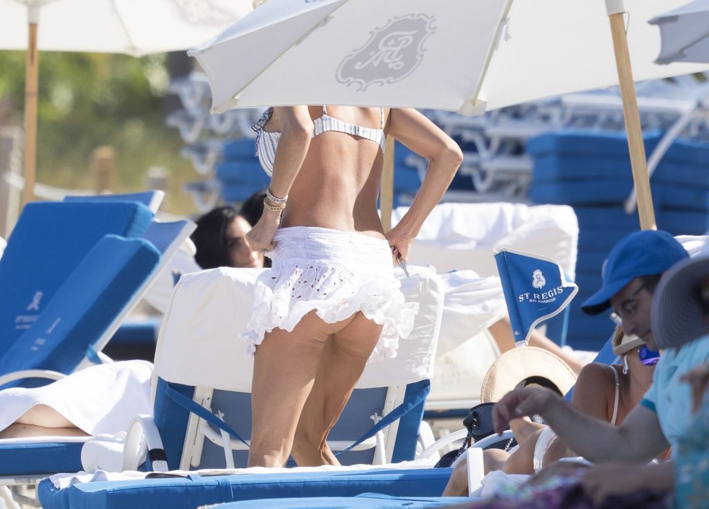 Victoria-Silvstedt-Upskirt-STARS-com-1-1-1024x1282-11