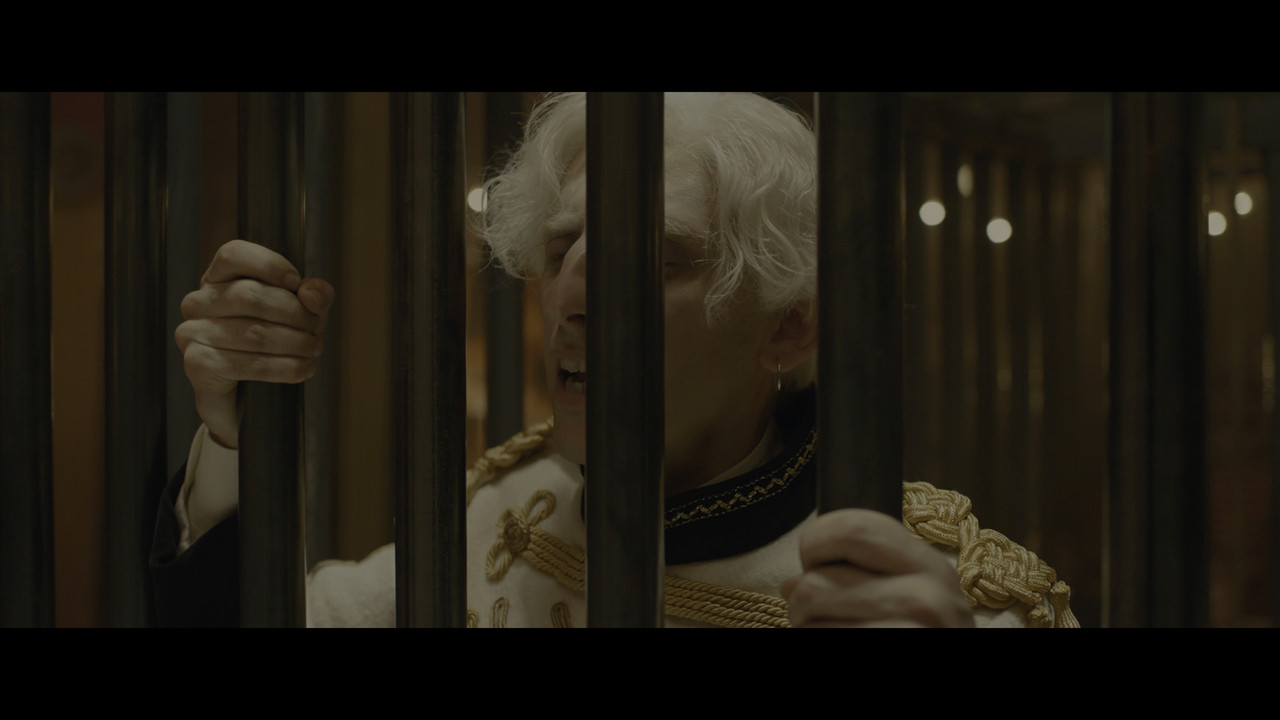 Freaks Out 2021 2160p REMUX UHD HEVC DTS-HD MA 7.1-NM21.mkv_snapshot_01.31.20.167