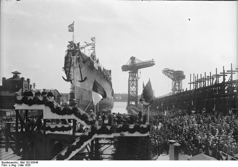 Botadura del Crucero Köln, el 23 de mayo de 1928