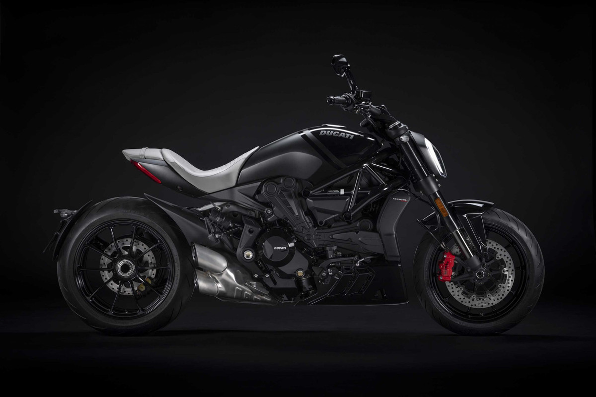 Лимитированный мотоцикл Ducati XDiavel Nero 2022