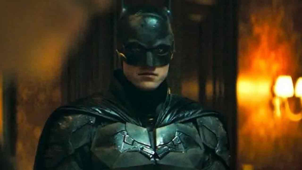 Sutradara The Flash Garap Film Batman Baru?