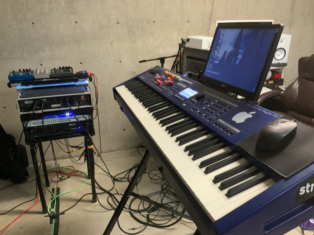 AEBA8F29-CCF7-4ABF-B2A9-C6A44FF531A3