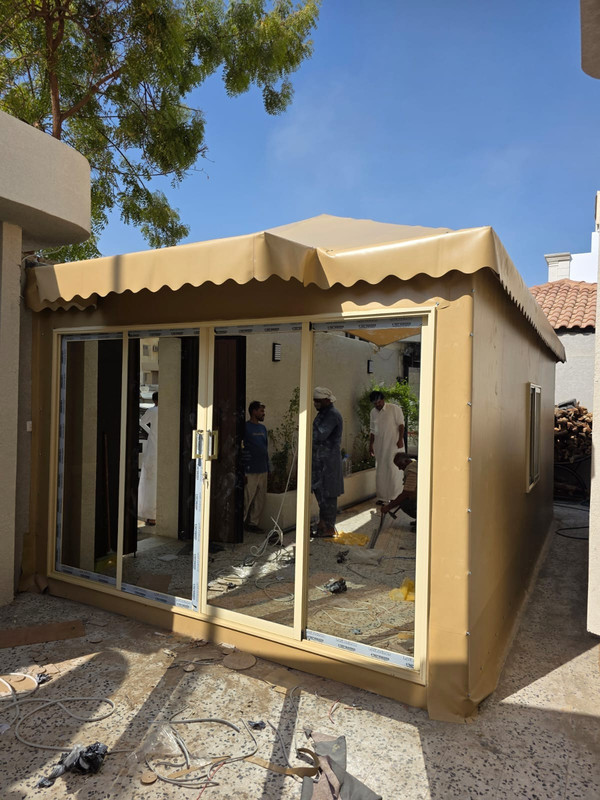 مظلات حديدية متحركة للسيارات والمنازل