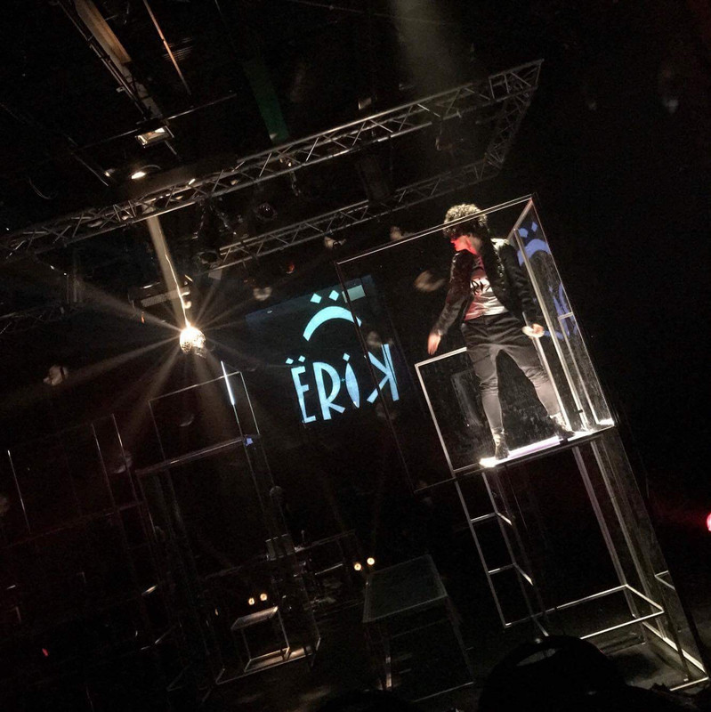 33D18A3E-2E07-4996-B1ED-5CC4E13829E5