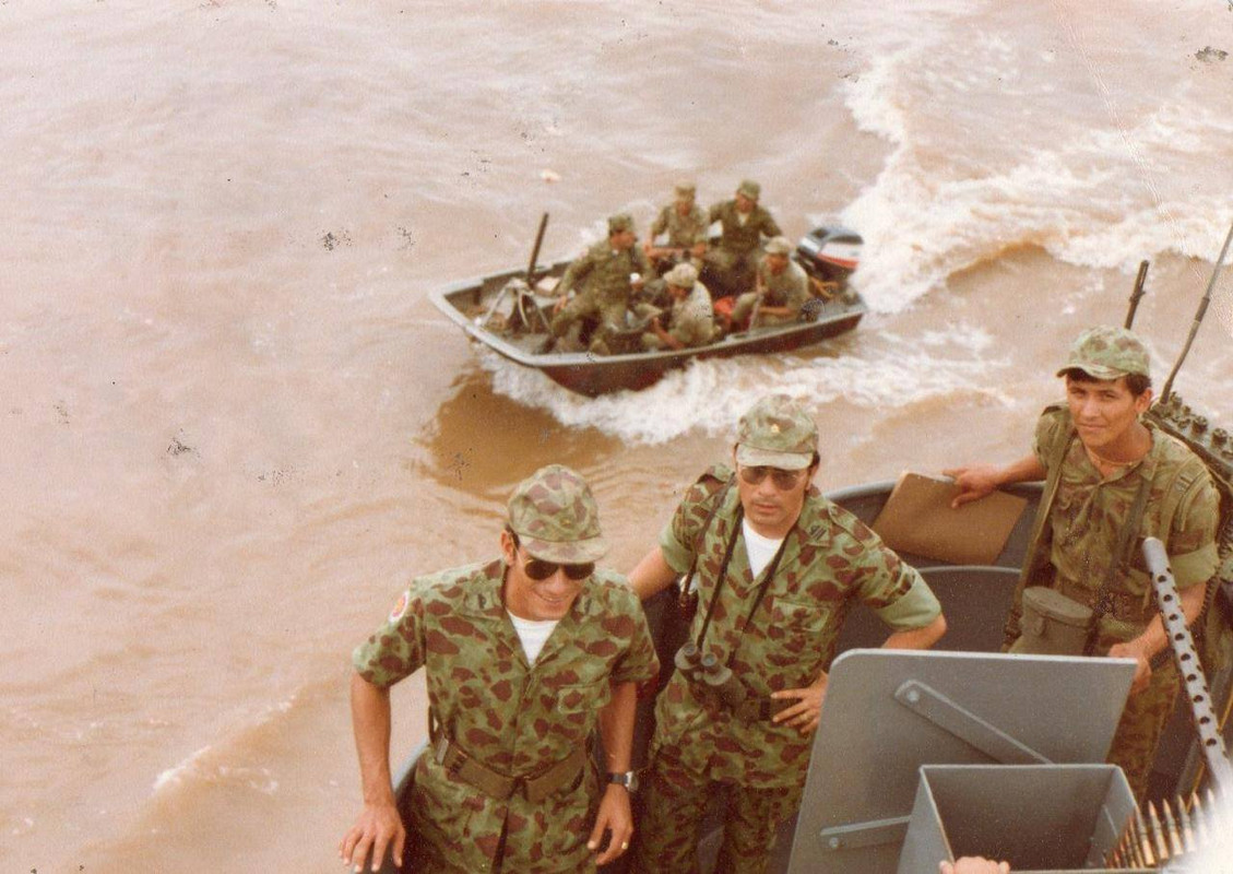 0000-botes-tacticos-infanteria-1984-2.jpg