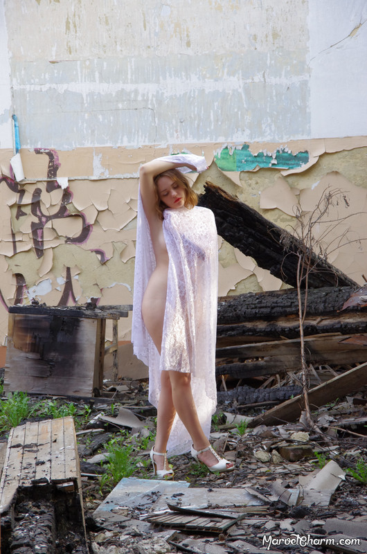 MarvelCharm_Nicolette-Ruins-099