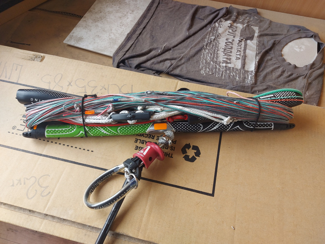 BDB6114B-A4A4-44F0-A16F-459BB086D206