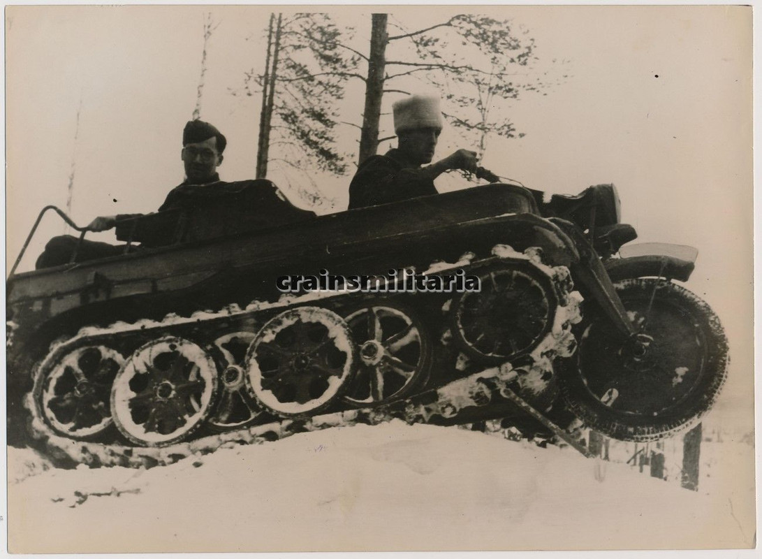 Foto Gebirgsjäger mit Kettenkrad in Karelien Fin