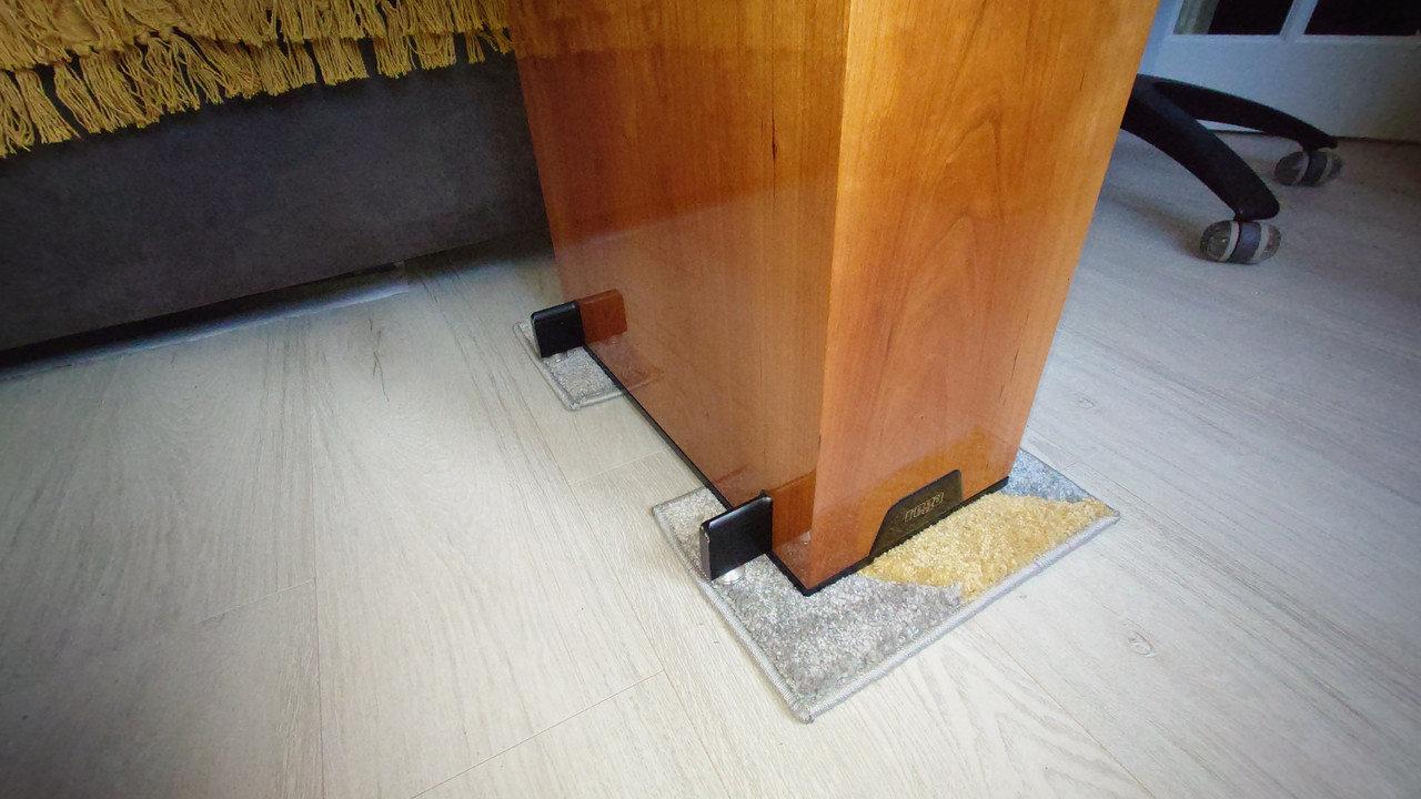 RS10 2024-01 carpet samples